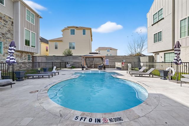 1303 Upland Retreat Blue Place, Houston, TX 77043