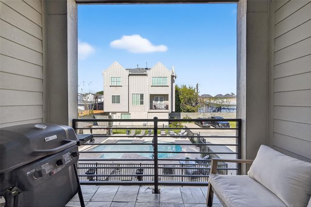 1303 Upland Retreat Blue Place, Houston, TX 77043