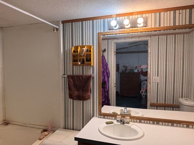 233 Turquoise Trail, Datil, NM 87821