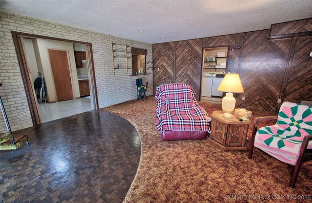 1234 S 31st Street W, Muskogee, OK 74401