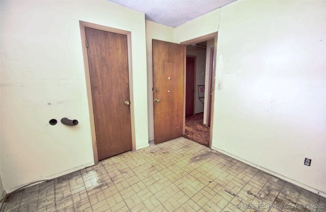 1234 S 31st Street W, Muskogee, OK 74401