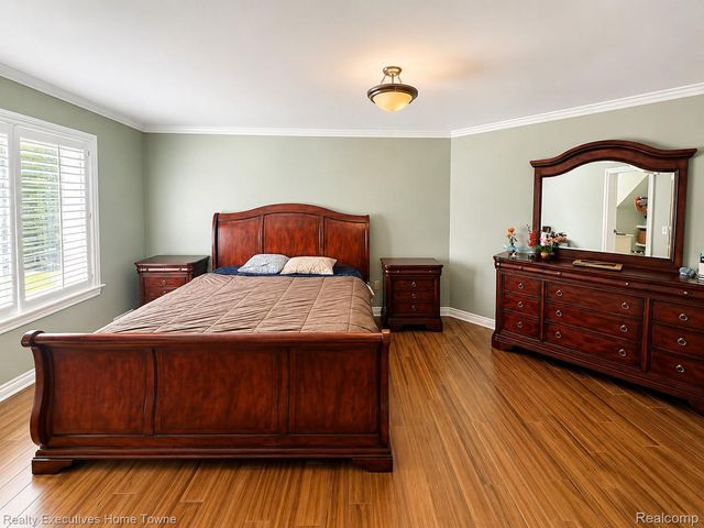 1395 Country Club Road, Bloomfield Charter Township, MI 48304