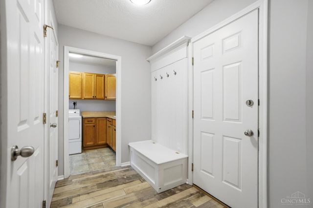 5632 Sarahs Oak Drive, Cincinnati, OH 45248