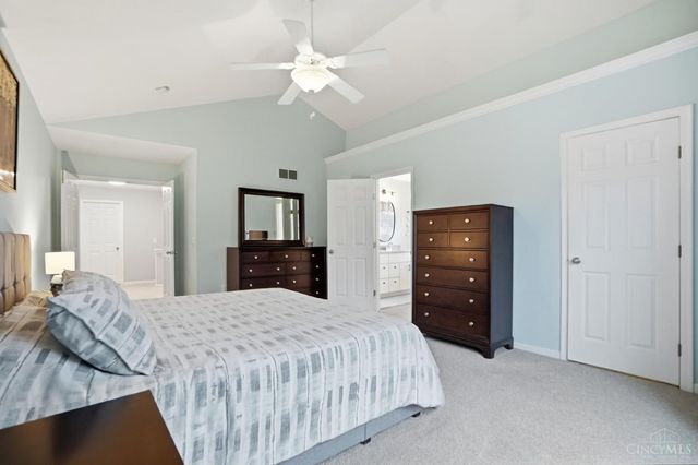 5632 Sarahs Oak Drive, Cincinnati, OH 45248