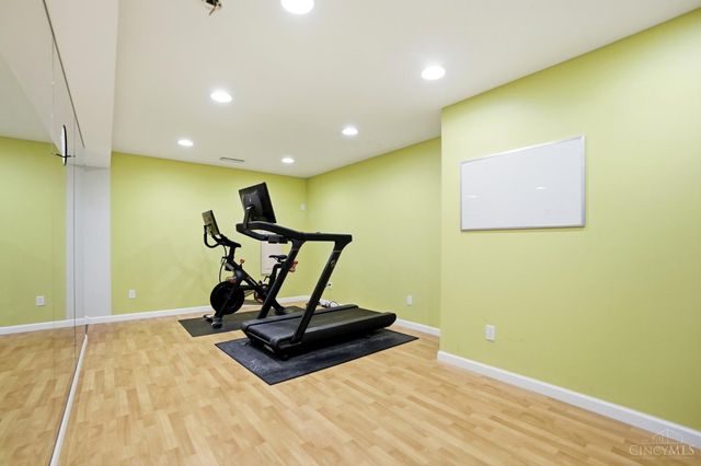 5632 Sarahs Oak Drive, Cincinnati, OH 45248