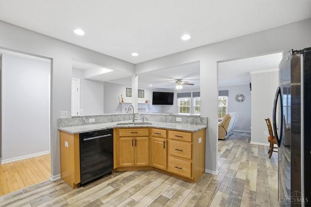 5632 Sarahs Oak Drive, Cincinnati, OH 45248