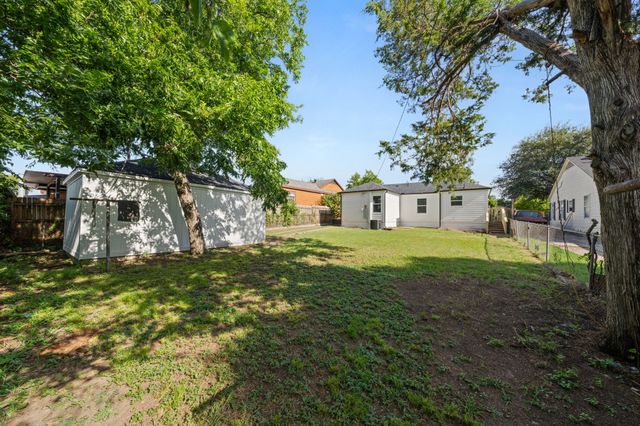 3313 Thibet Street, Dallas, TX 75211