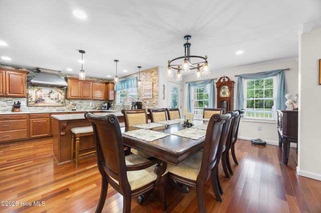 1988 W Lake Shore Drive, Wilmington, NC 28401