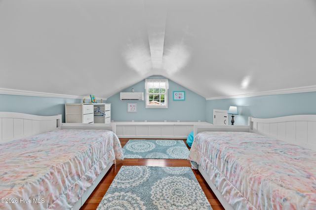 1988 W Lake Shore Drive, Wilmington, NC 28401