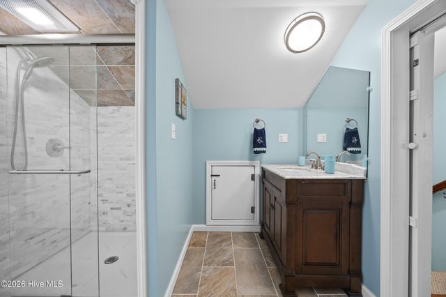 1988 W Lake Shore Drive, Wilmington, NC 28401