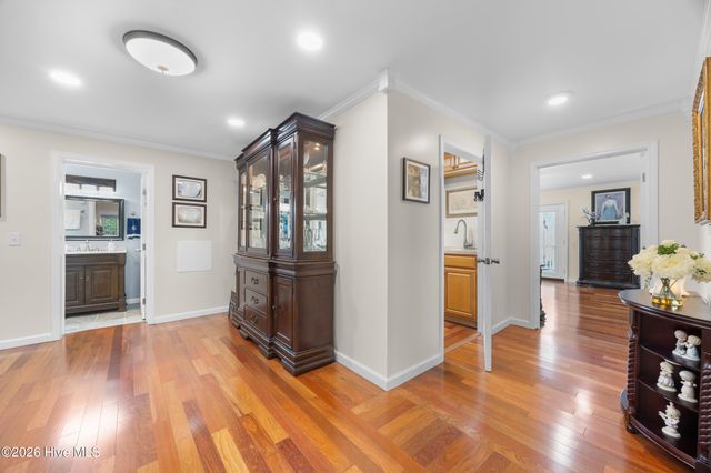 1988 W Lake Shore Drive, Wilmington, NC 28401