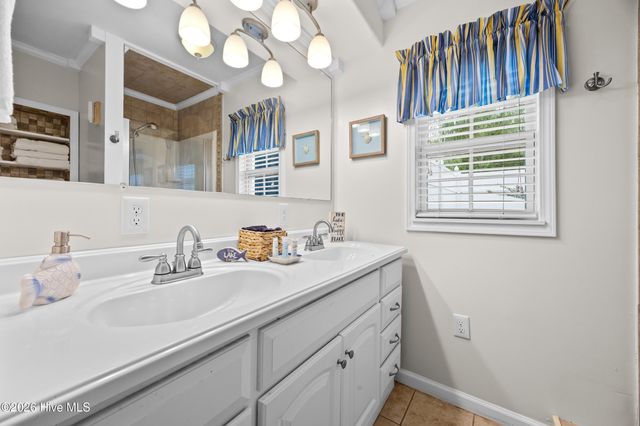 1988 W Lake Shore Drive, Wilmington, NC 28401
