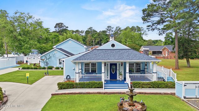 1988 W Lake Shore Drive, Wilmington, NC 28401