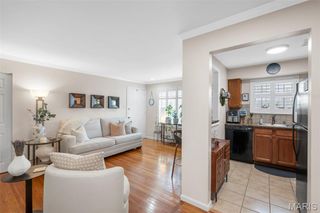 946 Marshall Avenue A, Webster Groves, MO 63119