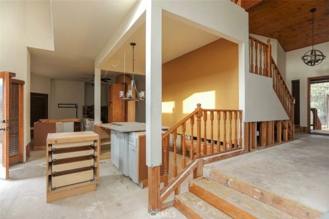 2701 Hillcrest Court, Frazier Park, CA 93225