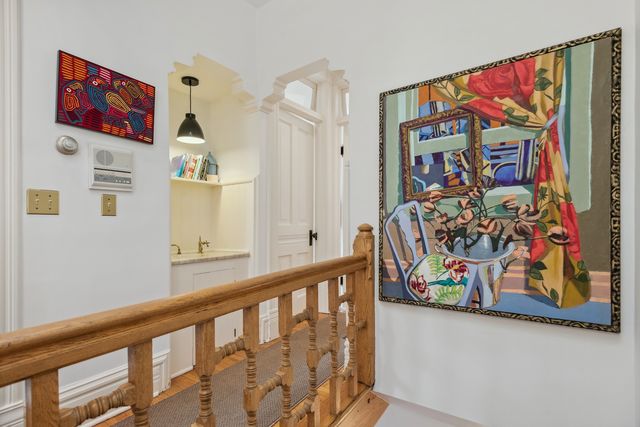 168 W Eugenie Street, Chicago, IL 60614
