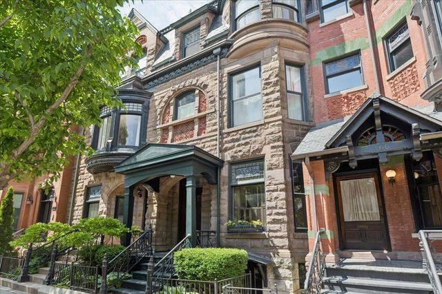 168 W Eugenie Street, Chicago, IL 60614