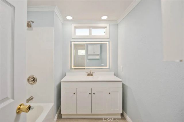 6545 Wilbur 92, Reseda, CA 91335