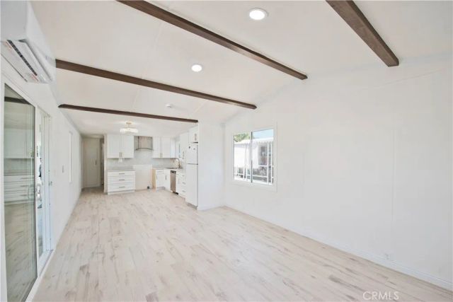 6545 Wilbur 92, Reseda, CA 91335