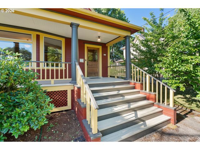 811 OAK St, Hood River, OR 97031