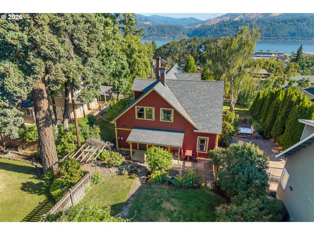 811 OAK St, Hood River, OR 97031