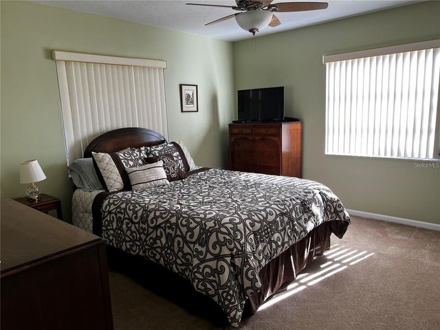 5581 GOLF POINTE DRIVE, Sarasota, FL 34243