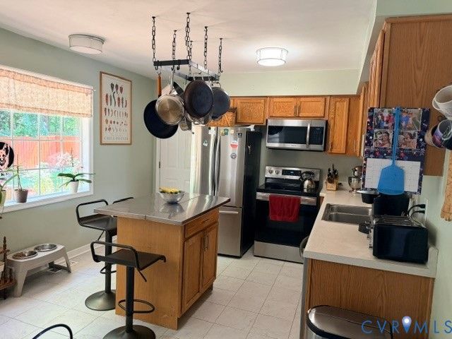 3020 Chartwood Dr, Sandston, VA 23150