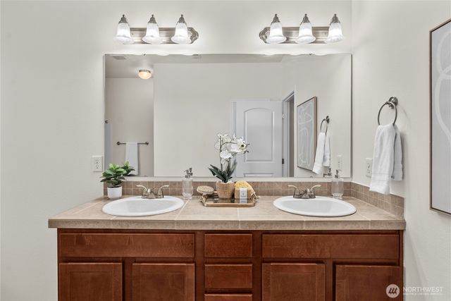 1336 E 51, Tacoma, WA 98404