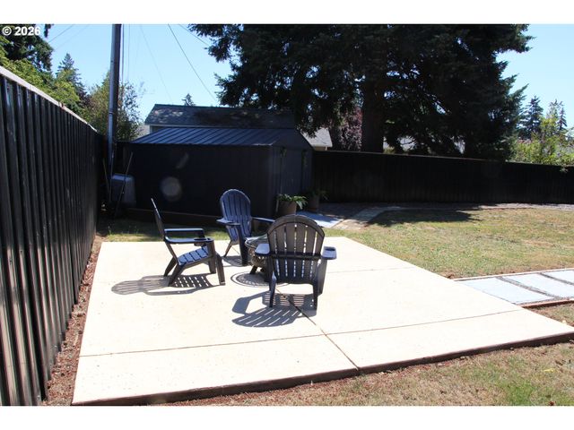 13611 Se LINCOLN Ct, Portland, OR 97233