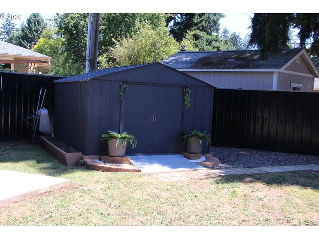 13611 Se LINCOLN Ct, Portland, OR 97233