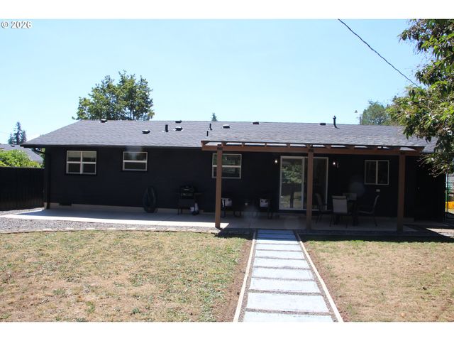 13611 Se LINCOLN Ct, Portland, OR 97233