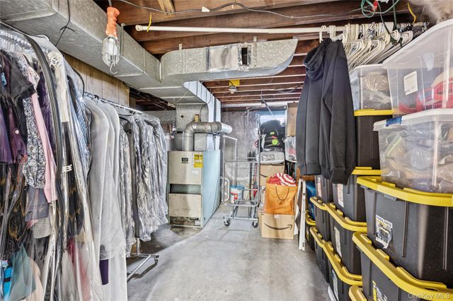 282 Caryl Drive, Lawrence, NY 11559