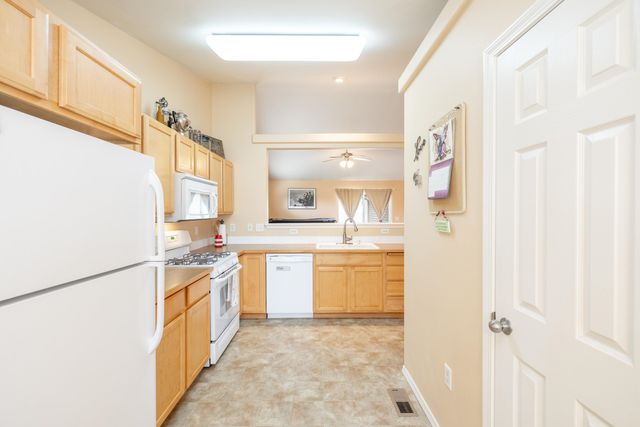 1720 W BRIAR Ln, Spokane, WA 99208