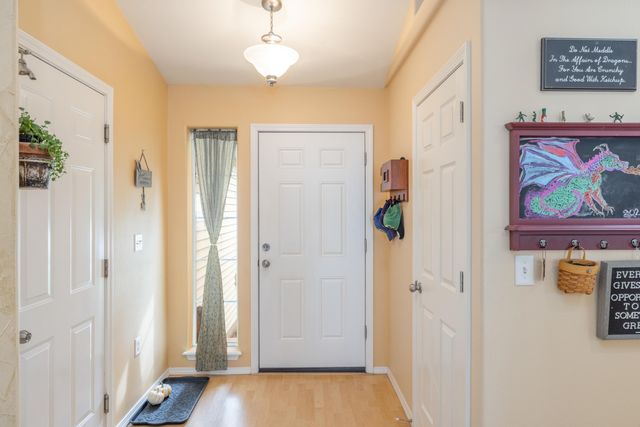 1720 W BRIAR Ln, Spokane, WA 99208