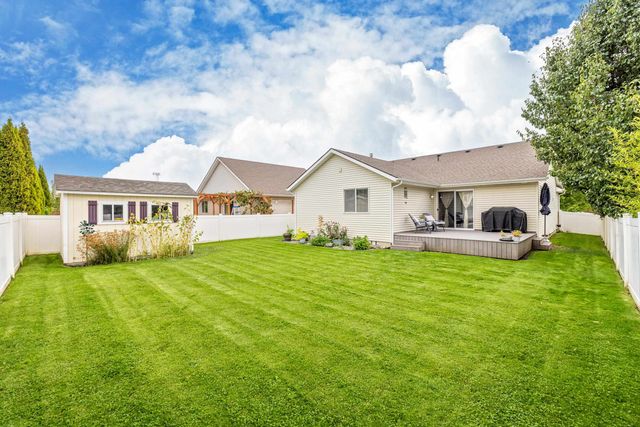 1720 W BRIAR Ln, Spokane, WA 99208