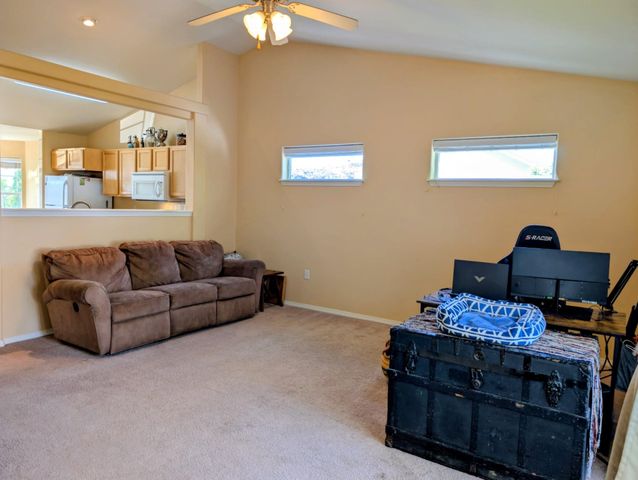 1720 W BRIAR Ln, Spokane, WA 99208