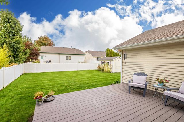 1720 W BRIAR Ln, Spokane, WA 99208