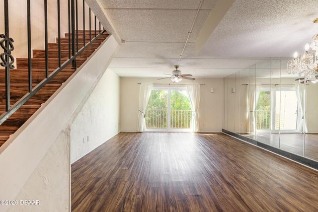 144 S Halifax Ave Apt 8, Daytona Beach, FL 32118