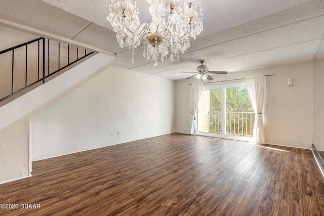 144 S Halifax Ave Apt 8, Daytona Beach, FL 32118