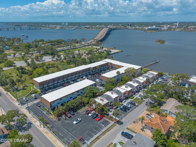 144 S Halifax Ave Apt 8, Daytona Beach, FL 32118
