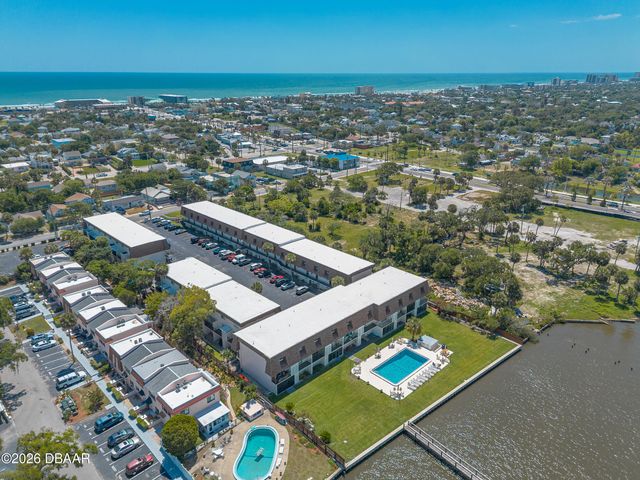 144 S Halifax Ave Apt 8, Daytona Beach, FL 32118