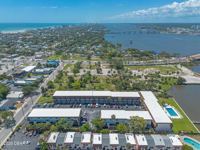 144 S Halifax Ave Apt 8, Daytona Beach, FL 32118