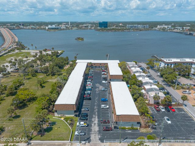 144 S Halifax Ave Apt 8, Daytona Beach, FL 32118
