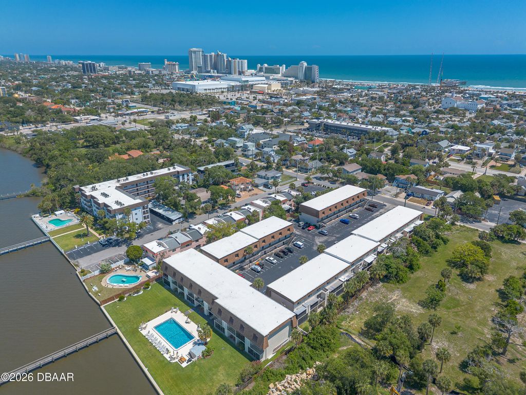 144 S Halifax Ave Apt 8, Daytona Beach, FL 32118