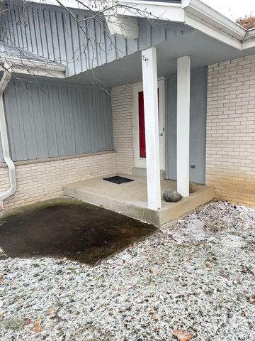 10872 N San Marino DRIVE, Mequon, WI 53092