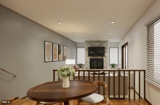 10872 N San Marino DRIVE, Mequon, WI 53092