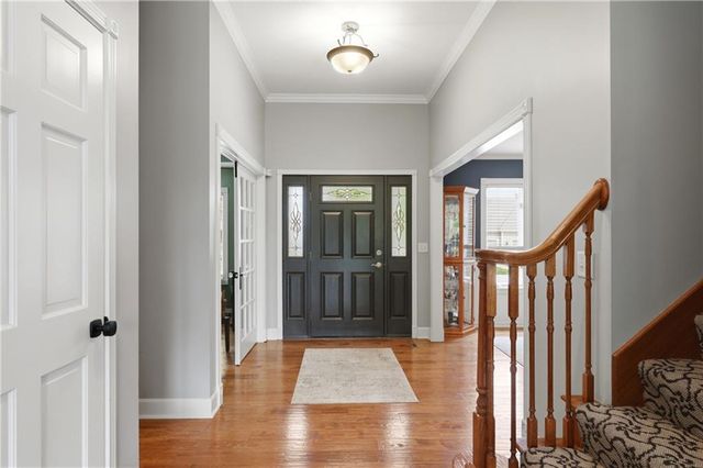 2905 SW Shrout Creek Drive, Blue Springs, MO 64015