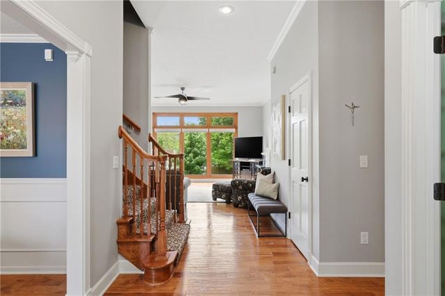 2905 SW Shrout Creek Drive, Blue Springs, MO 64015