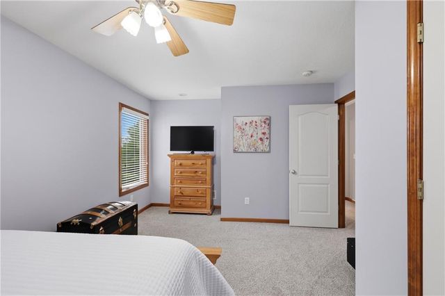 2905 SW Shrout Creek Drive, Blue Springs, MO 64015