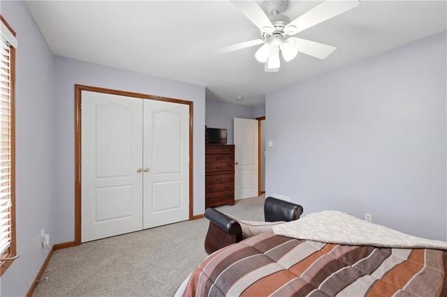 2905 SW Shrout Creek Drive, Blue Springs, MO 64015